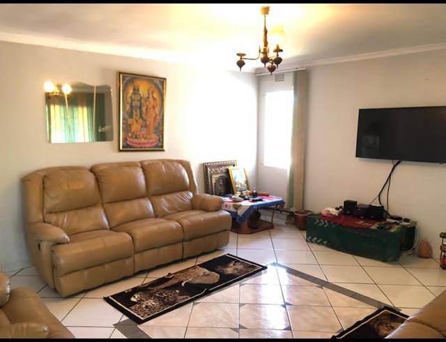 4 BEDROOM HOUSE FOR SALE IN SHALLCROSS